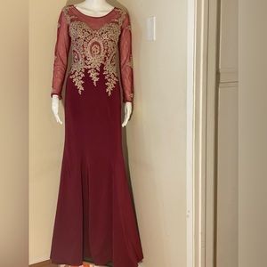 Cinderella Divine Long Sleeve Glitter Gown Sz: 6